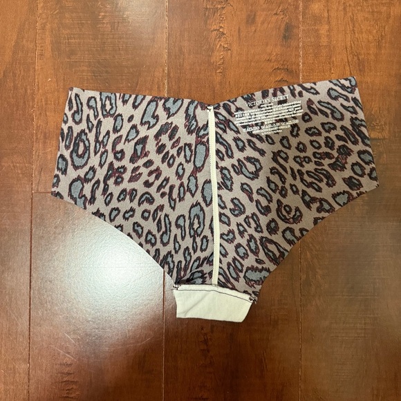 Victoria’s Secret No-Show Cheeky Panty, Chianti/Violet Leopard, Purple, S - Picture 7 of 7